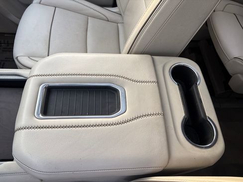 Used 2021 GMC Yukon XL Denali image 26