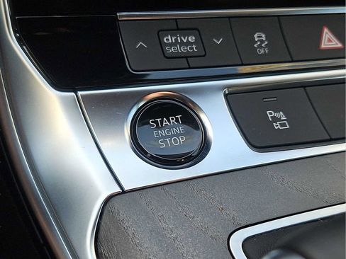 Certified 2025 Audi A6 Premium Plus w/ Premium Plus Package AWD/4WD image 24
