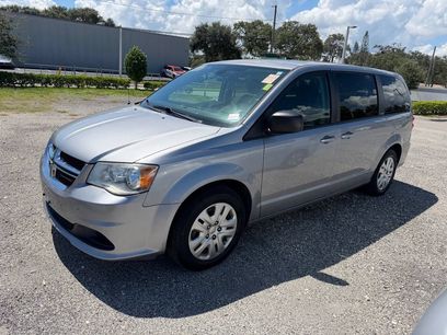 Used 2018 Dodge Grand Caravan SE w/ UConnect Hands-Free Group