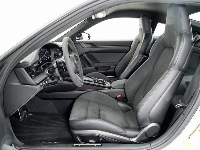 Certified 2025 Porsche 911 Carrera GTS RWD image 8