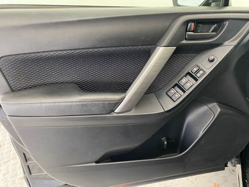 Used 2018 Subaru Forester 2.5i Premium image 11