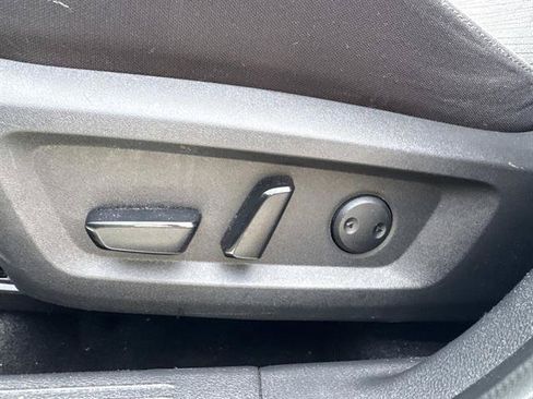 Used 2021 Nissan Rogue SV AWD/4WD image 11
