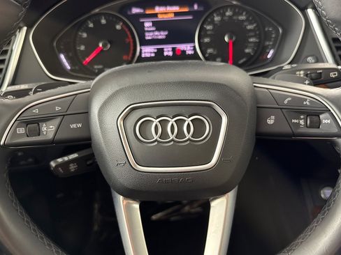 Used 2023 Audi Q5 2.0T Premium w/ Convenience Package image 22