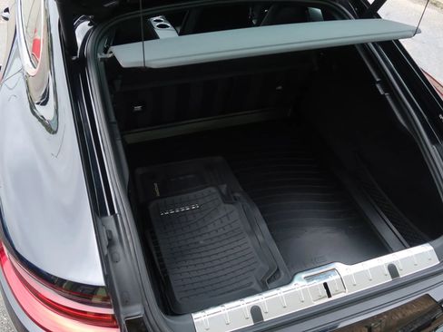 Used 2018 Porsche Panamera 4S image 15