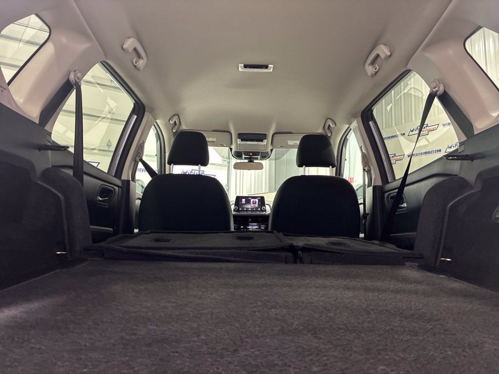 Used 2024 Nissan Rogue SV FWD image 37