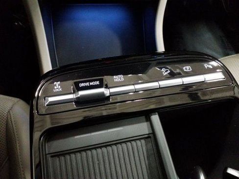 New 2026 Hyundai Tucson Limited w/ Tow & Go Package image 8