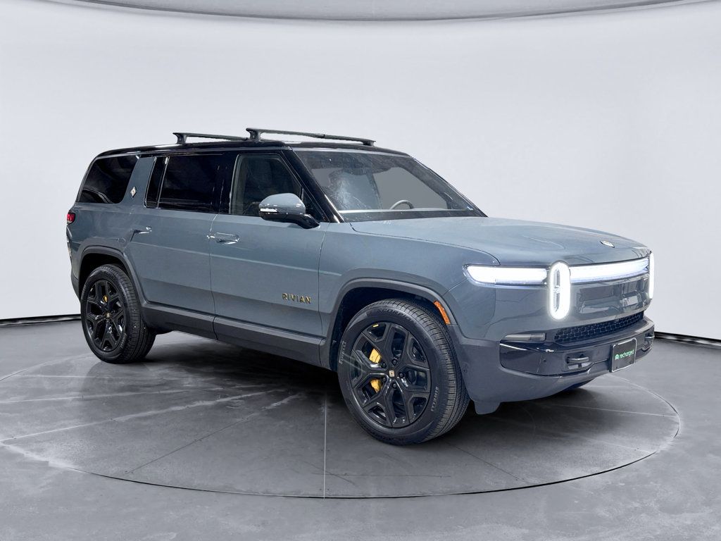 Used 2026 Rivian R1S Premium Tri AWD/4WD image 4