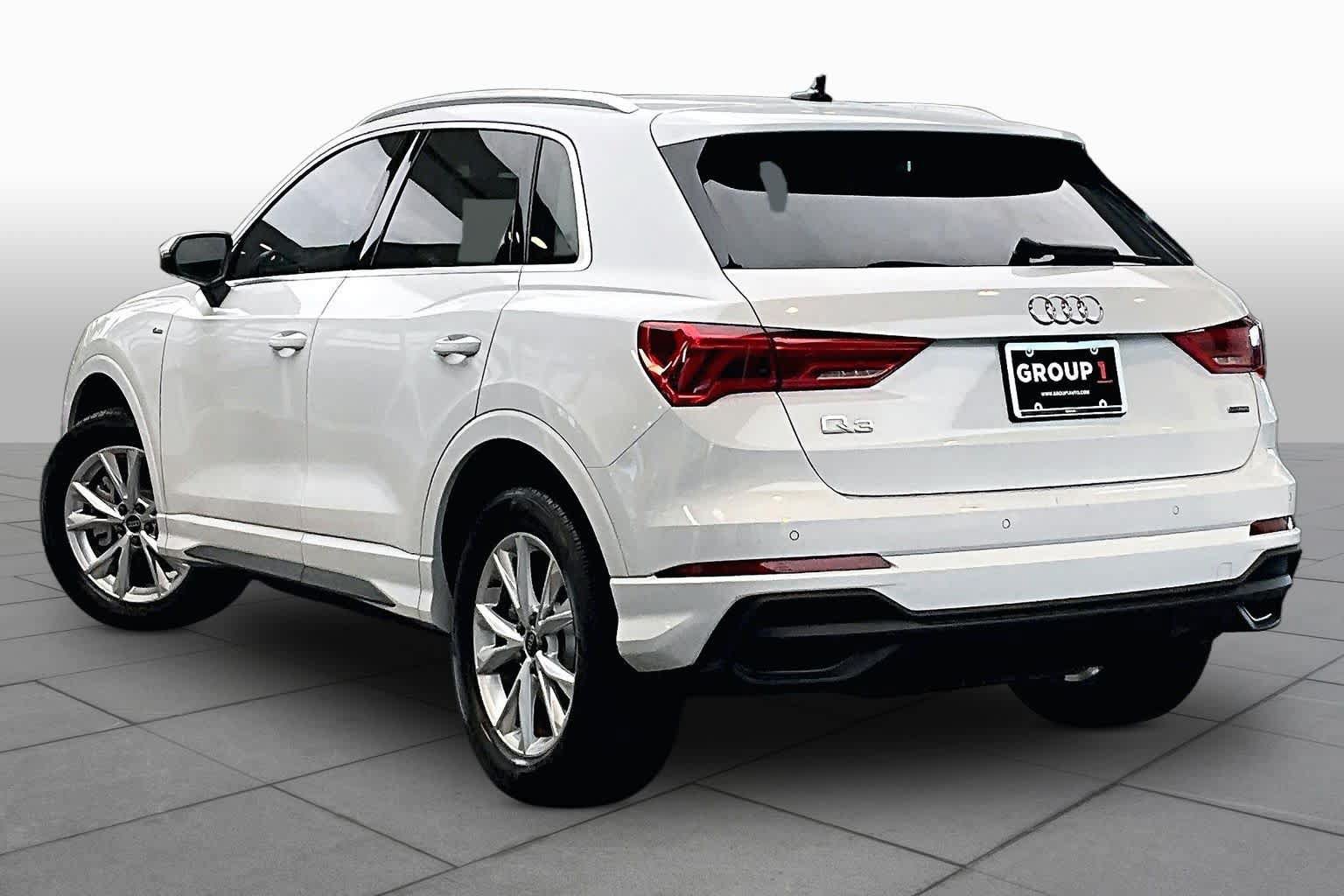 Used 2024 Audi Q3 2.0T Premium w/ Convenience Package AWD/4WD image 12