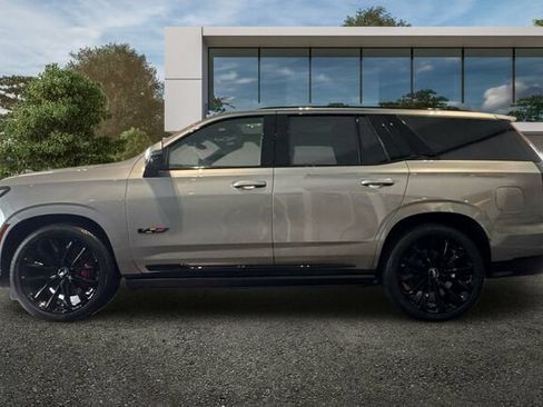 New 2026 Cadillac Escalade V AWD/4WD image 6