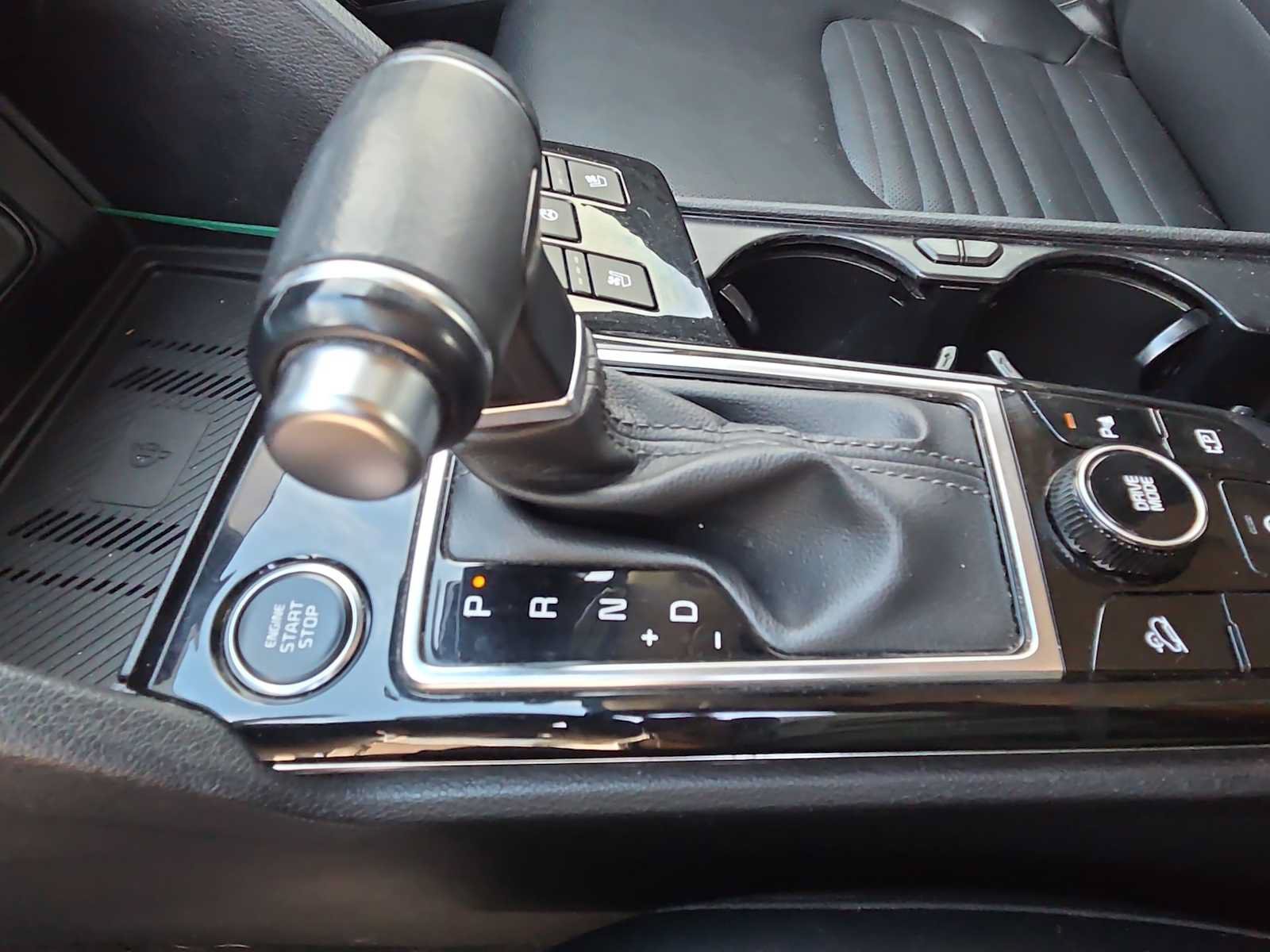 Used 2025 Kia Sportage SX FWD image 21