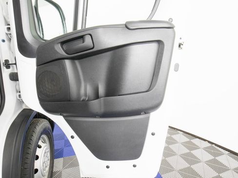 Used 2023 RAM ProMaster 2500 image 12