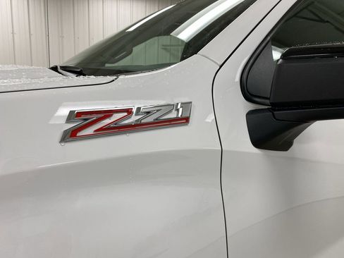 Used 2022 Chevrolet Silverado 1500 LT Trail Boss image 27