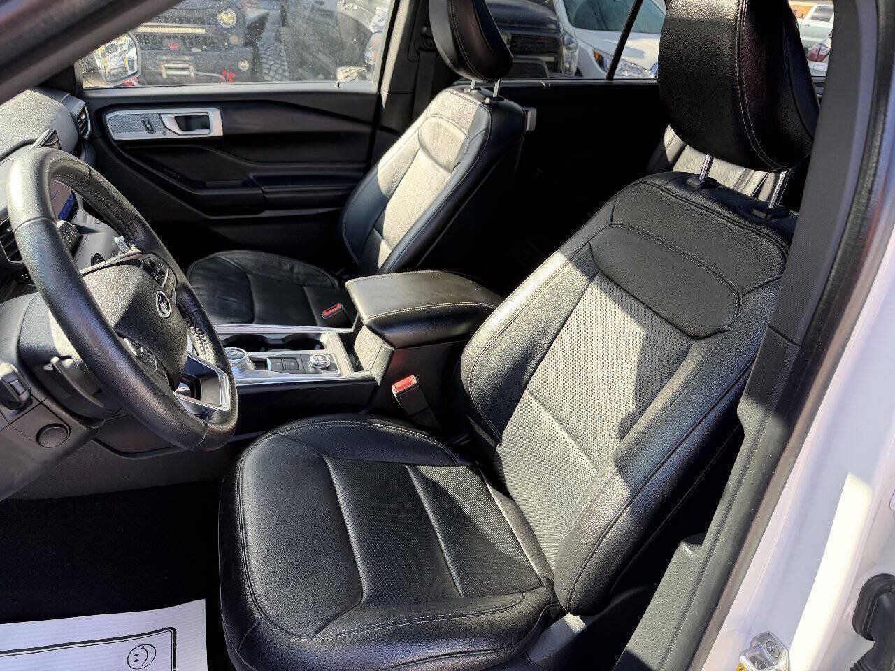 Used 2020 Ford Explorer Limited AWD/4WD image 13