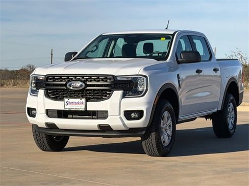 Used 2025 Ford Ranger XL image 3