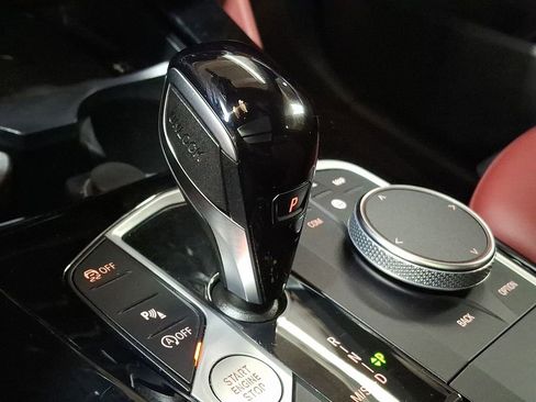 Used 2023 BMW X4 xDrive30i w/ Premium Package image 12