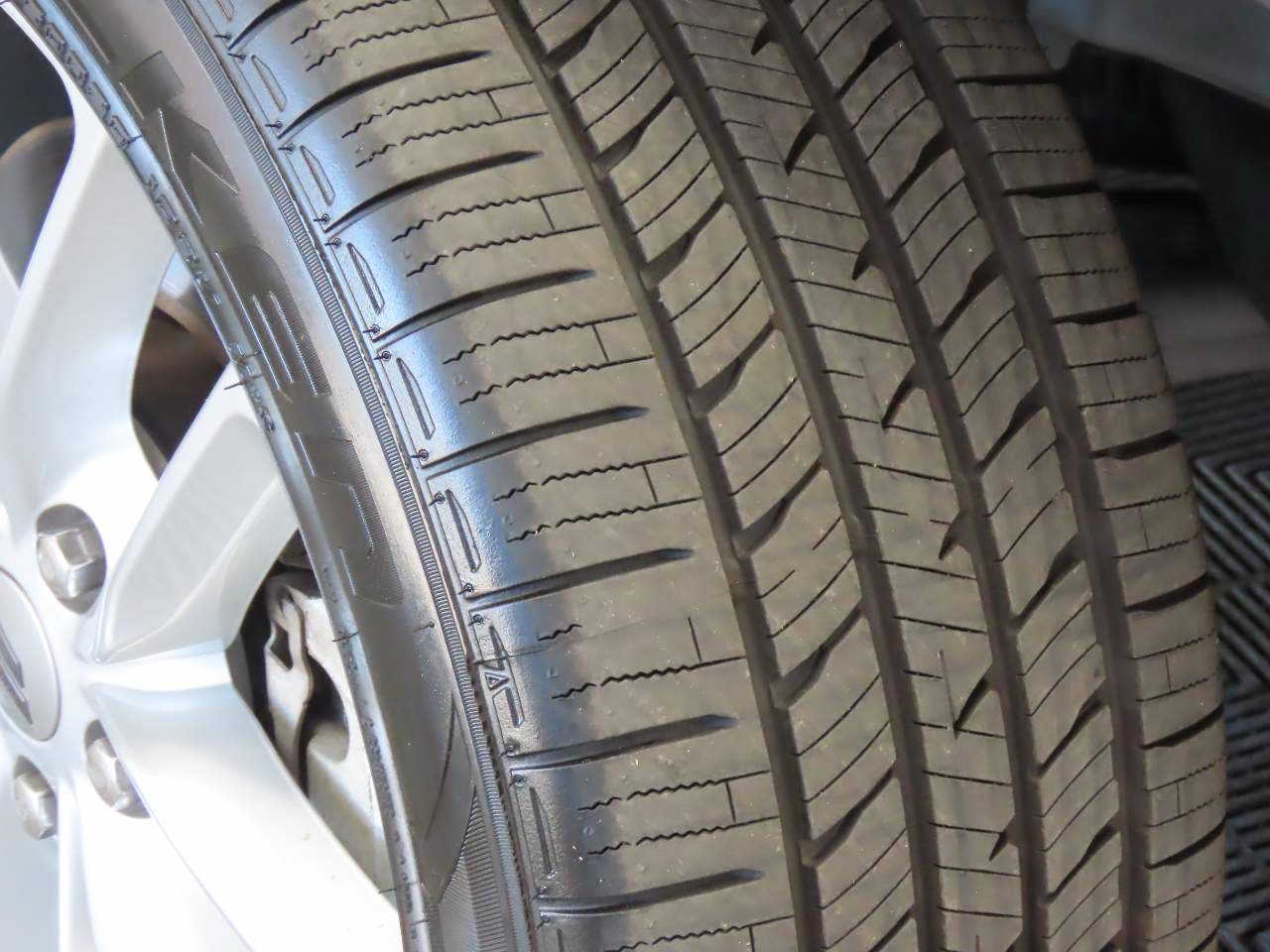 Used 2023 Dodge Durango GT AWD/4WD image 8