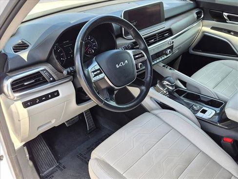 Used 2022 Kia Telluride SX w/ SX Prestige Package AWD/4WD image 10
