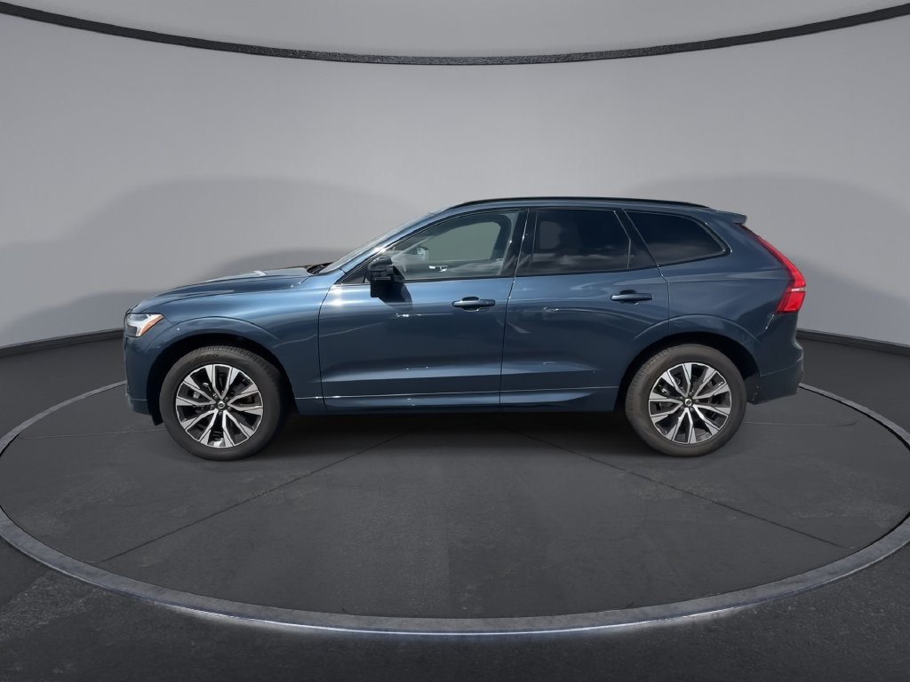 Used 2024 Volvo XC60 B5 Core w/ Protection Package Premier AWD/4WD image 5