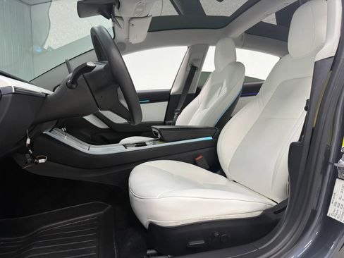 Used 2019 Tesla Model 3 Performance image 15