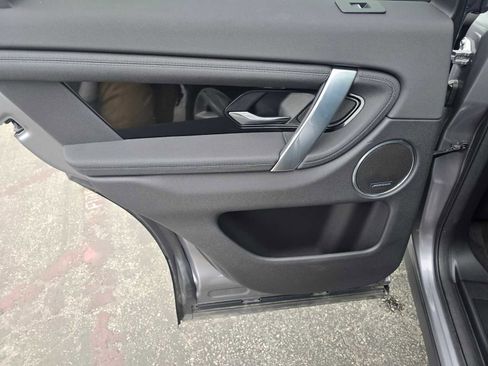 Used 2024 Land Rover Discovery Sport S image 19