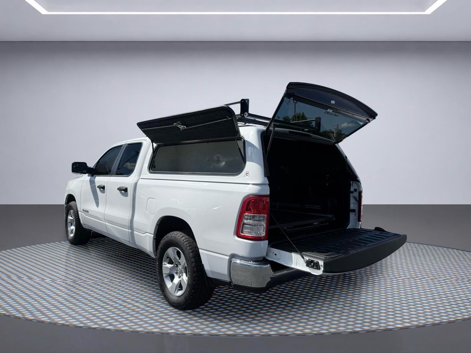 Used 2024 RAM 1500 Big Horn AWD/4WD image 5