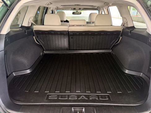 Used 2014 Subaru Outback 2.5i Limited w/ Moonroof Package AWD/4WD image 22