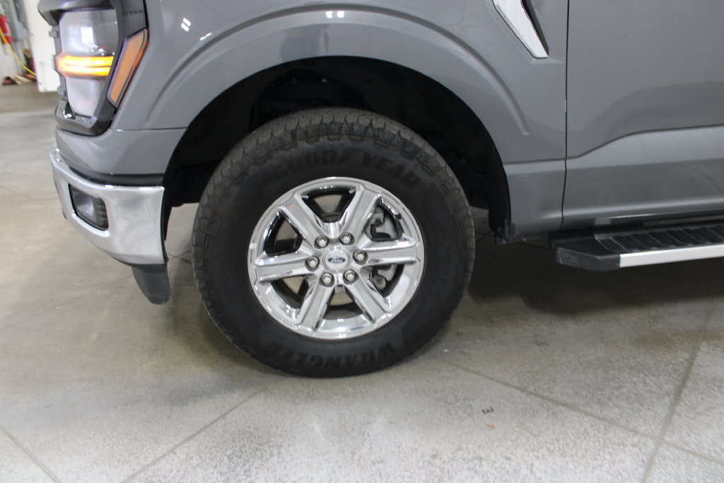 Used 2025 Ford F150 XLT w/ Equipment Group 301A Standard AWD/4WD image 14