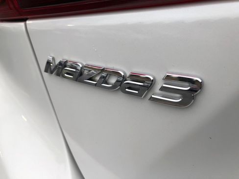 Used 2015 MAZDA MAZDA3 i Grand Touring image 15