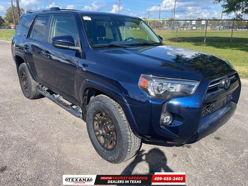 Used 2022 Toyota 4Runner SR5 image 1