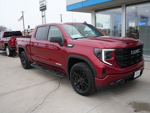 Used 2024 GMC Sierra 1500 Elevation image 31