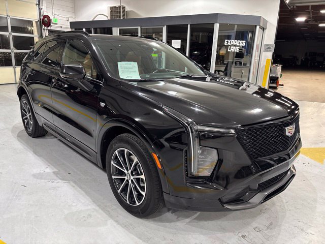 Used 2024 Cadillac XT4 Sport AWD/4WD image 4