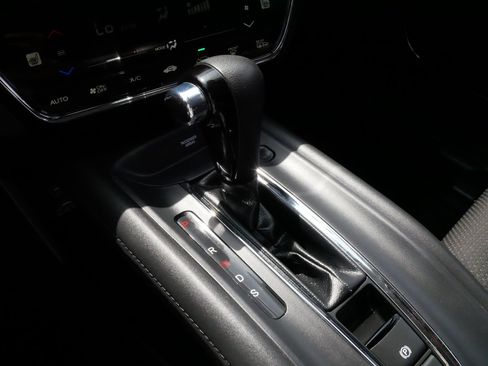 Used 2021 Honda HR-V EX image 24