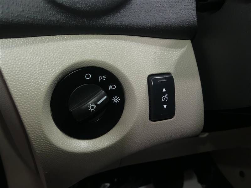 Used 2019 Ford Fiesta SE FWD image 27
