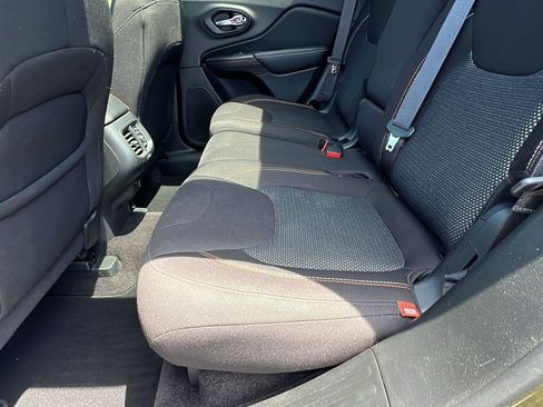 Used 2017 Jeep Cherokee 75th Anniversary AWD/4WD image 18