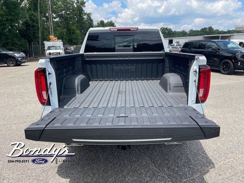Used 2026 GMC Sierra 1500 SLT w/ SLT Premium Plus Package AWD/4WD image 14
