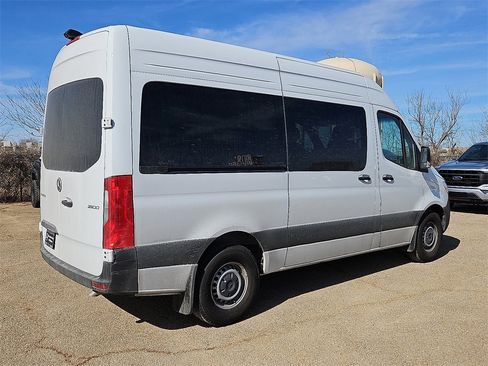 Used 2025 Mercedes-Benz Sprinter 2500 image 8