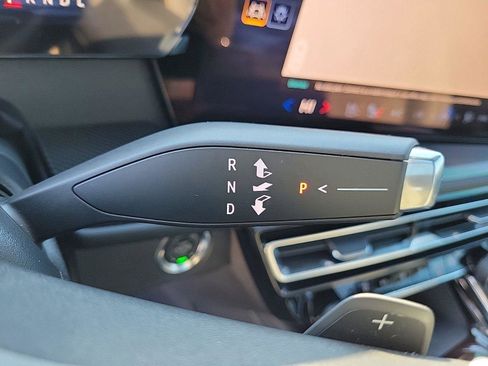 Used 2026 Chevrolet Traverse High Country image 29