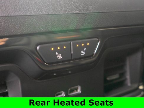 Used 2024 GMC Sierra 1500 AT4 w/ Technology Package image 15