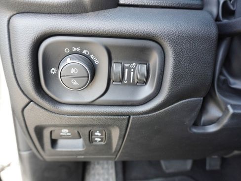 Used 2025 RAM 1500 Laramie w/ Laramie Southwest Edition image 17