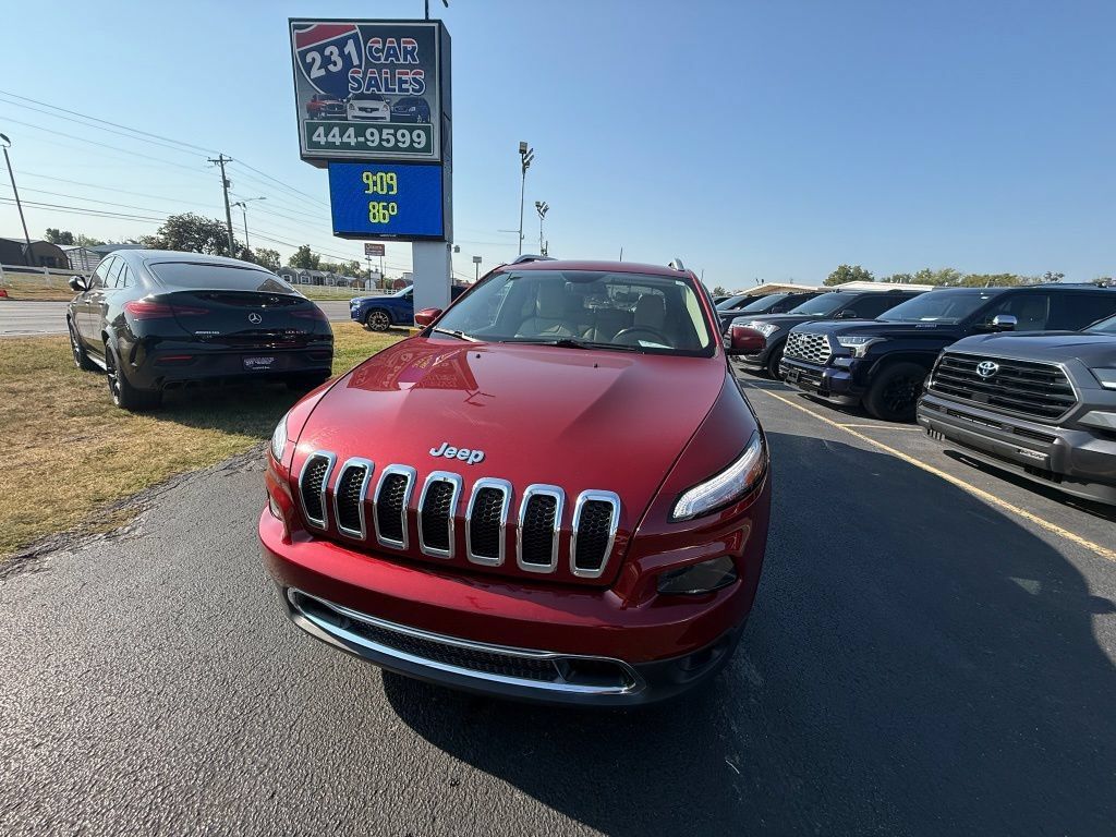 Used 2017 Jeep Cherokee Limited FWD image 8