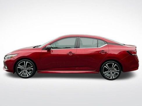Used 2022 Nissan Sentra SR w/ Electronics Package FWD image 3
