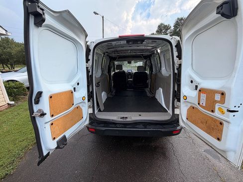 Used 2022 Ford Transit Connect XLT FWD image 10
