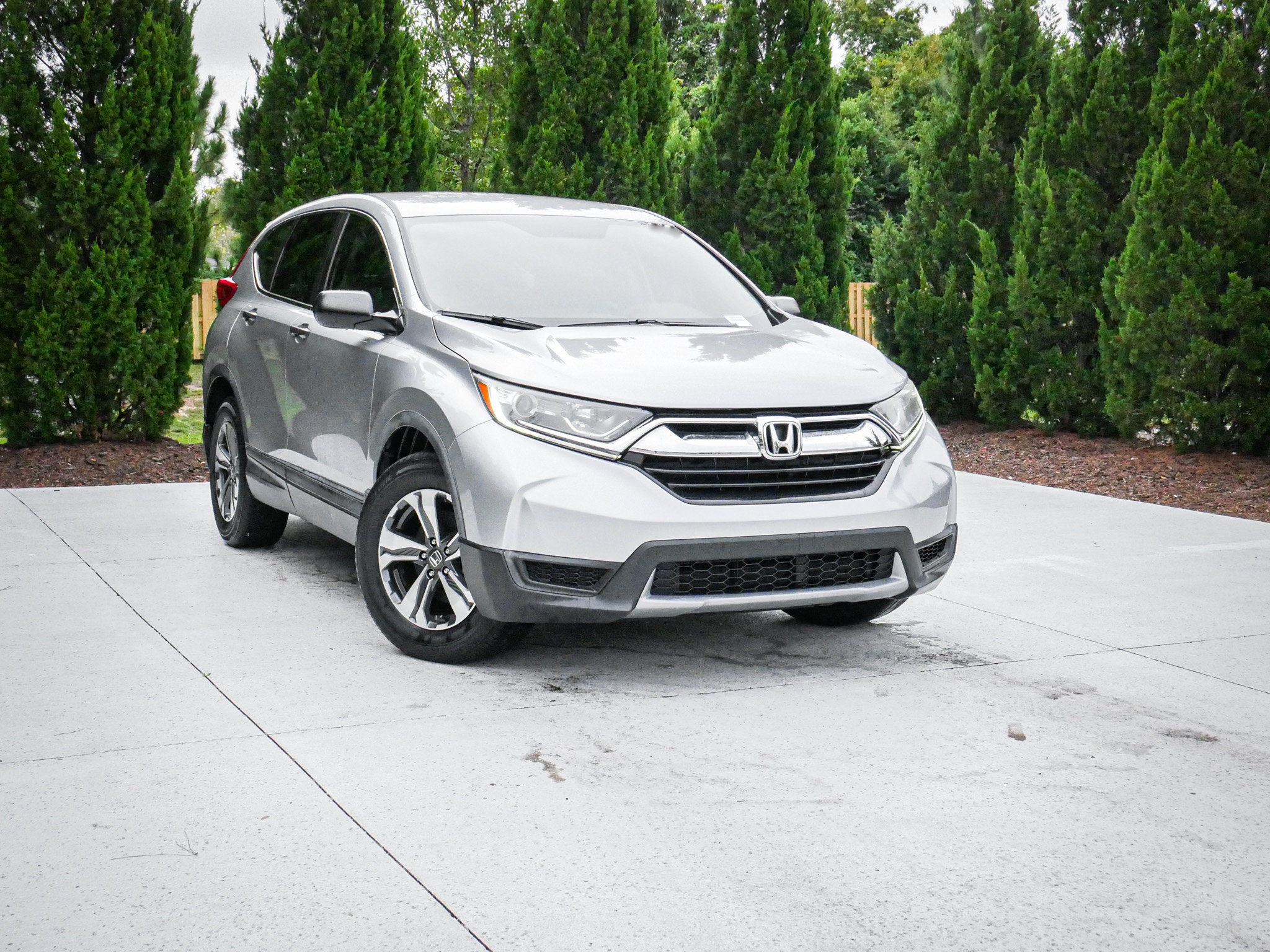 Used 2018 Honda CR-V LX image 2