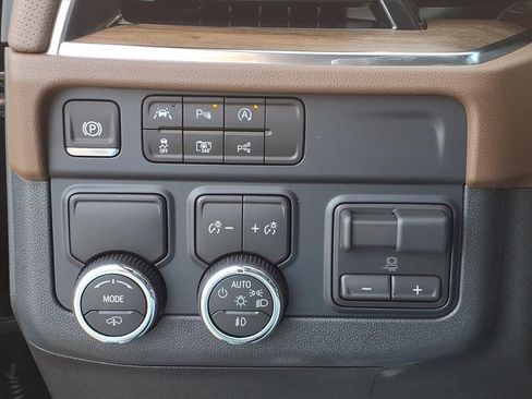 New 2026 Chevrolet Tahoe High Country image 19