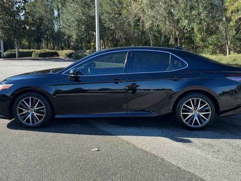 Used 2024 Toyota Camry XLE image 5