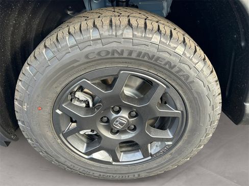 New 2025 Honda Pilot TrailSport image 14