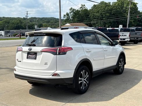 Used 2018 Toyota RAV4 LE w/ All Weather Liner Package AWD/4WD image 15