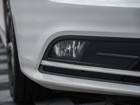 Used 2018 Volkswagen Jetta Sport FWD image 14