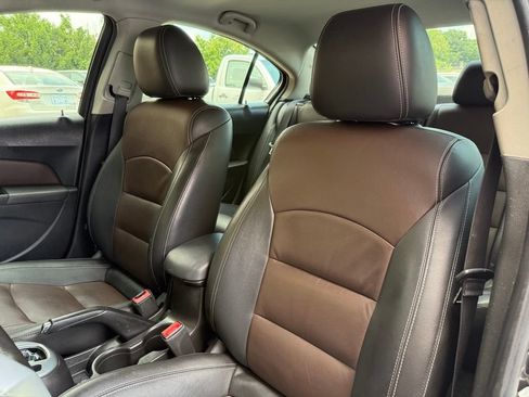 Used 2015 Chevrolet Cruze LT FWD image 11