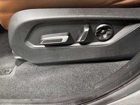 Certified 2023 Acura MDX SH-AWD w/ Technology Package image 32